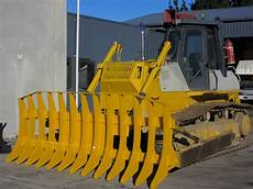 Blade Bulldozer End