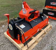 Blades Tractor