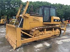 Bulldozer D6G Makpro