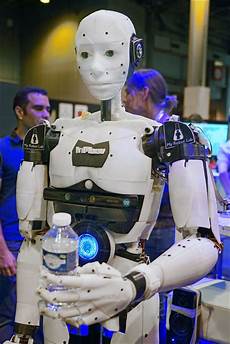 Robot